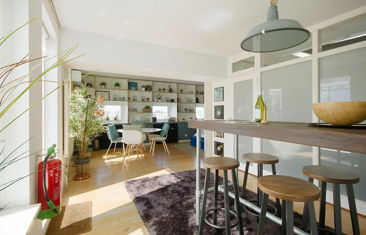 Amazing Penthouse Apartment In Jordaan Area Bed & Breakfast
